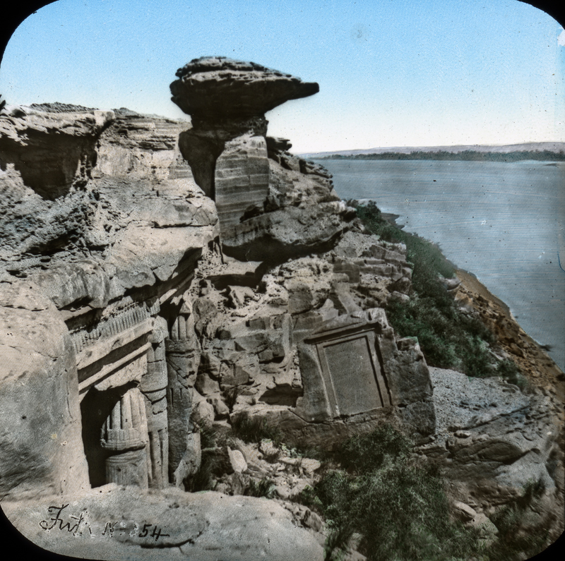 Illustration for article titled Amazing Hand-Tinted Photos of Egypt from the late 19th century